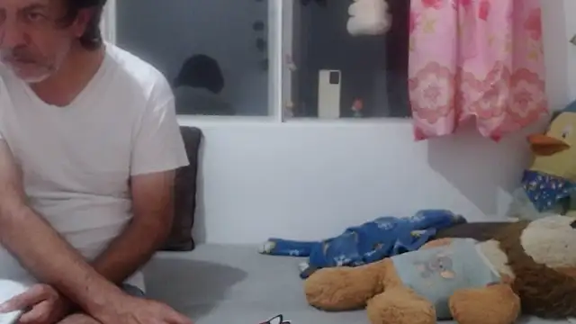 jeans and emma online show from 09/09/25, 02:11