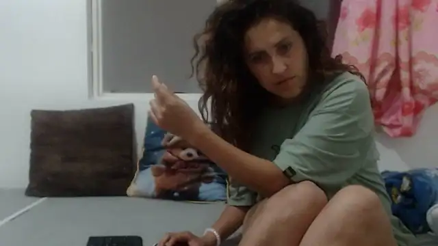 jeans and emma online show from 09/16/25, 12:00