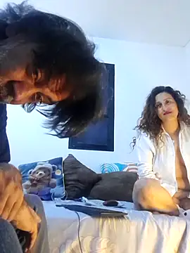 jeans and emma online show from 09/21/25, 03:30