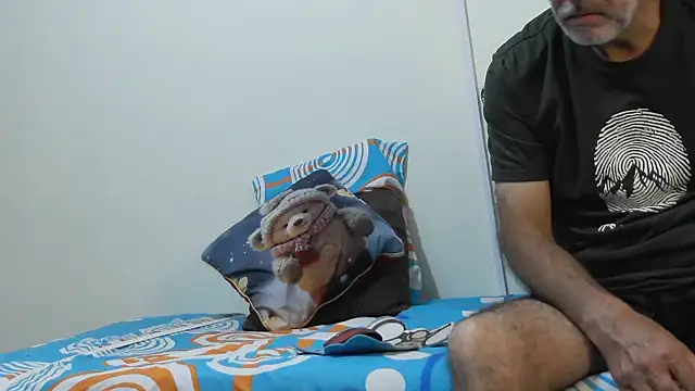 jeans and emma online show from 03/12/26, 10:27