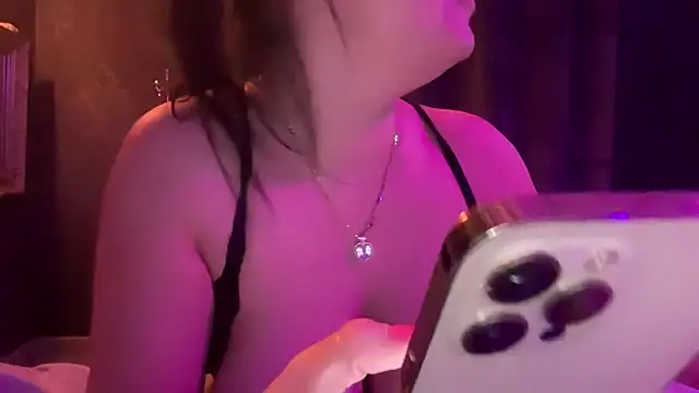 Loveblackzilla online show from 03/09/25, 11:46