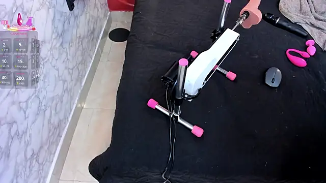 IVISBOUNCYASS online show from 03/31/26, 01:00