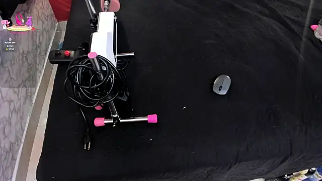 IVISBOUNCYASS online show from 04/13/26, 01:16