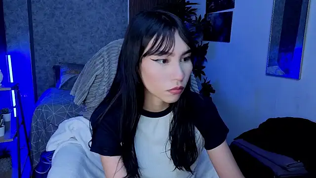 Snapshot of Miaa_Lee7 chatting on 05/28/26, 08:17 Miaa Lee7 online show from 05/28/26, 08:17