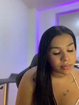 Snapshot of tinalove7 chatting on 05/22/26, 10:04 tinalove7 online show from 05/22/26, 10:04
