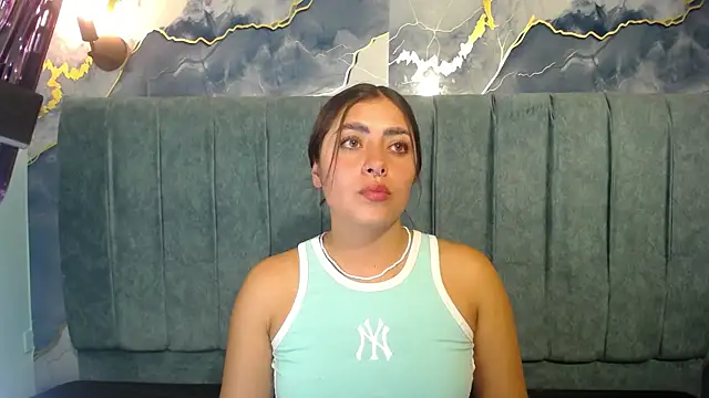 Snapshot of Emmaa_dia chatting on 10/22/25, 02:45 Emmaa dia online show from 10/22/25, 02:45