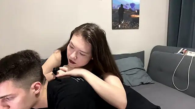 Tw1nFlame online show from 03/11/25, 06:52