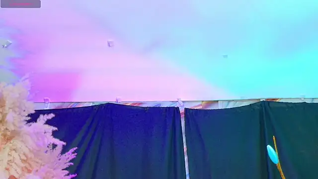 meganwolf 1 online show from 10/17/25, 09:28