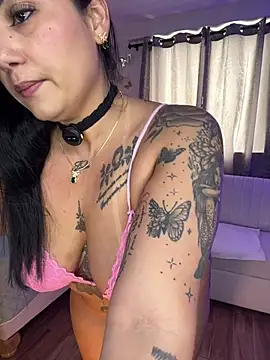 Madissonlove 1 online show from 03/11/26, 04:57