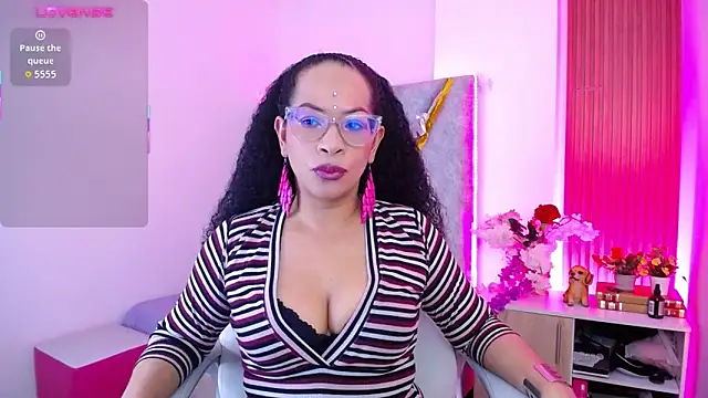 Cintiia Holmes online show from 01/14/26, 10:25