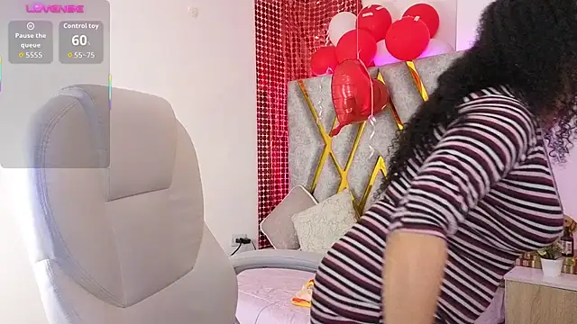 Cintiia Holmes online show from 03/03/26, 11:21