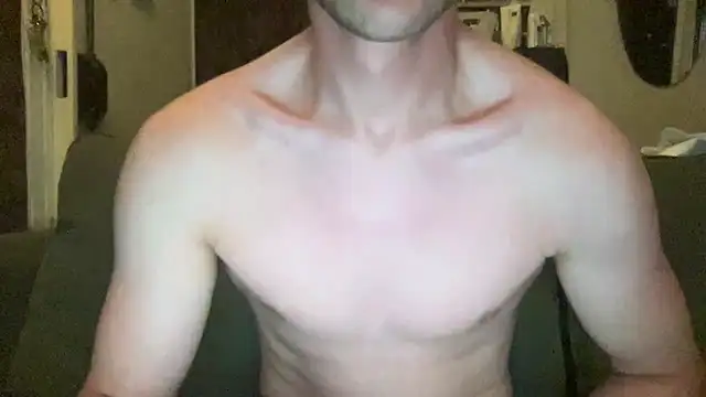 Snapshot of LeoLovelyDick chatting on 08/07/26, 04:42 LeoLovelyDick online show from 08/07/26, 04:42