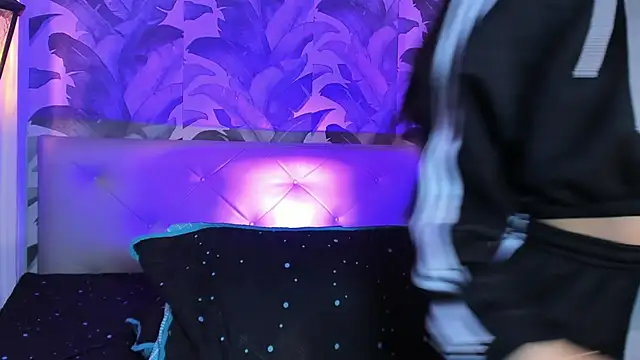 Sami Evanns online show from 10/11/25, 03:06