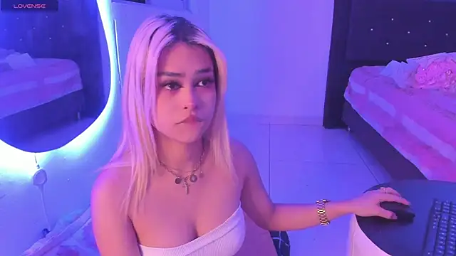  Charlottequeen online show from 02/14/25, 08:21