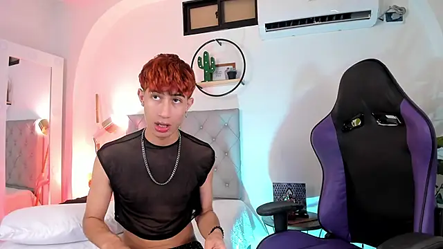 NovaaWheler online show from 03/17/25, 08:07