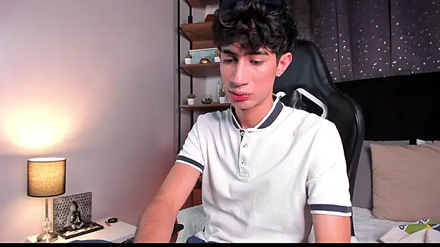 NovaaWheler online show from 11/26/25, 08:32