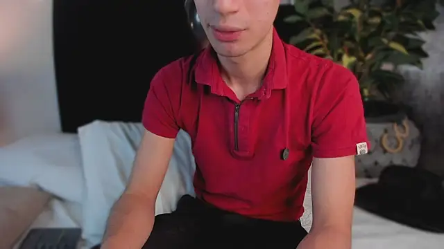 NovaaWheler online show from 07/09/26, 01:48