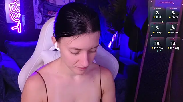 roxy riot  online show from 04/09/26, 01:38