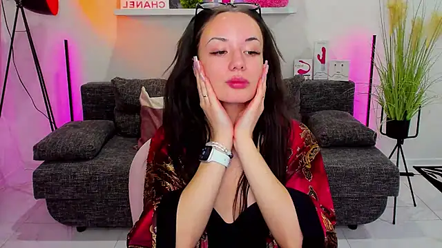 Snapshot of Suga_babe chatting on 03/17/25, 09:44 Suga babe online show from 03/17/25, 09:44