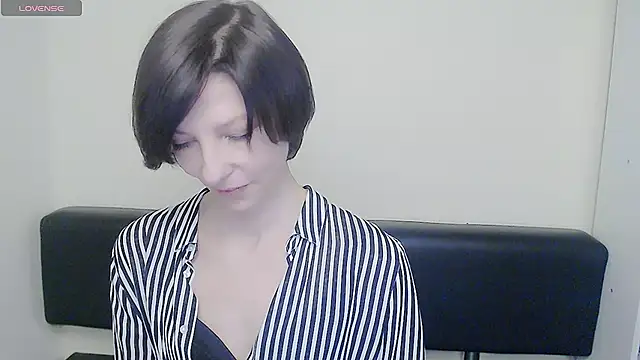  AngeliaFlow  online show from 02/25/25, 10:37