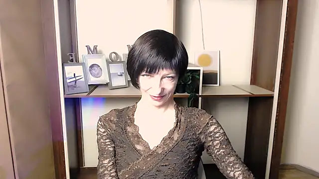  AngeliaFlow  online show from 11/10/25, 07:51