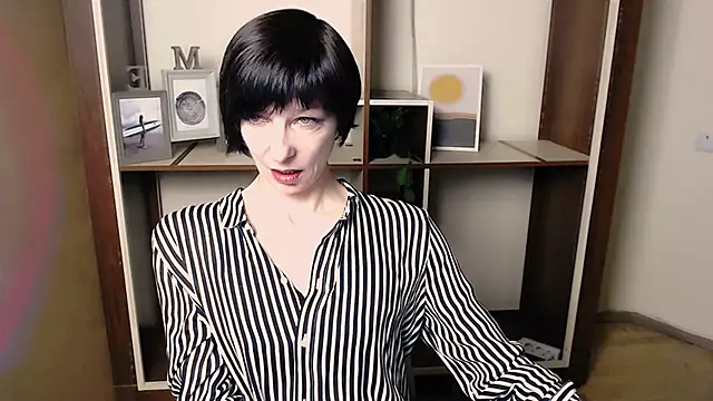  AngeliaFlow  online show from 12/22/25, 08:22