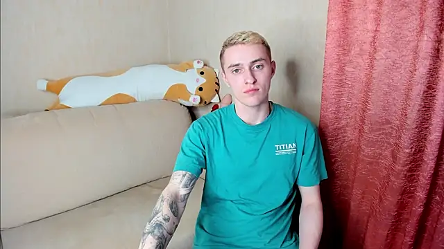 crazybottom99 online show from 03/03/25, 06:12