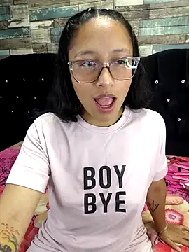 isabella beauty 01 online show from 03/04/25, 01:06