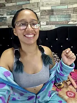 isabella beauty 01 online show from 03/07/25, 01:40