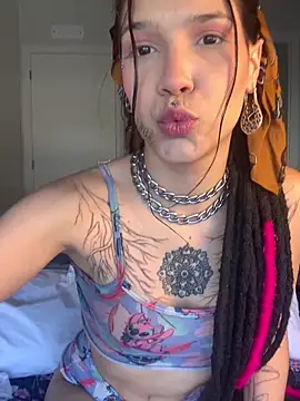 nickelfie online show from 11/22/25, 12:04