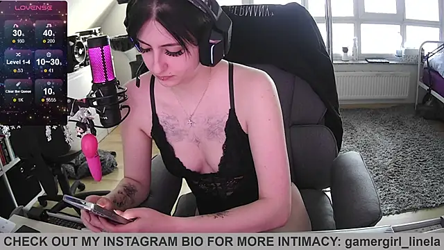Snapshot of Gamergirl-Linela chatting on 05/08/26, 04:56 Gamergirl-Linela online show from 05/08/26, 04:56