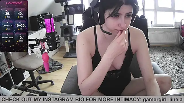 Snapshot of Gamergirl-Linela chatting on 05/20/26, 02:23 Gamergirl-Linela online show from 05/20/26, 02:23