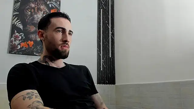 Luke davis01 online show from 02/20/25, 01:19