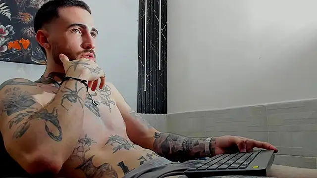 Luke davis01 online show from 02/24/25, 03:53