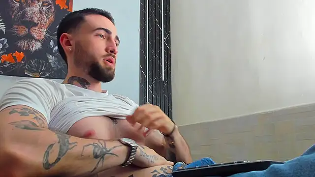 Luke davis01 online show from 03/03/25, 05:07