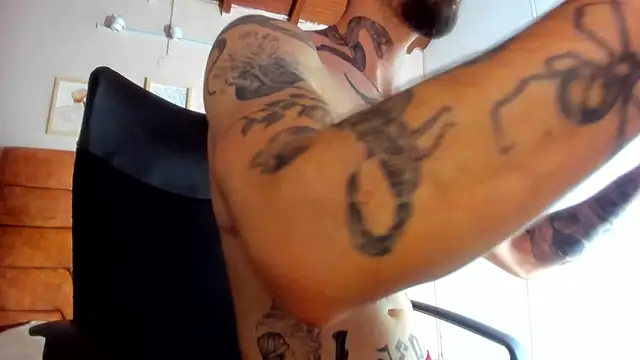 Luke davis01 online show from 03/05/25, 04:57