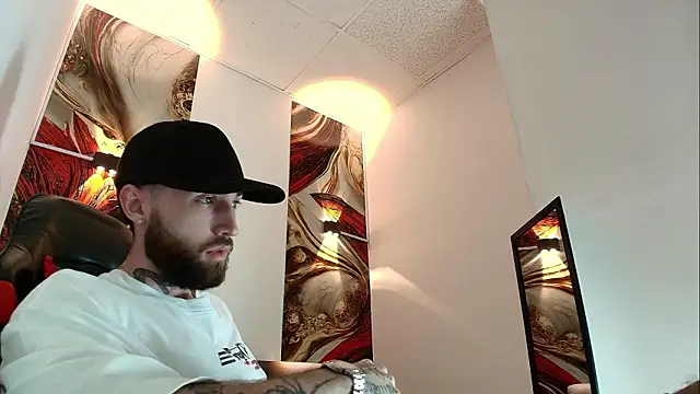 Luke davis01 online show from 02/21/26, 12:39