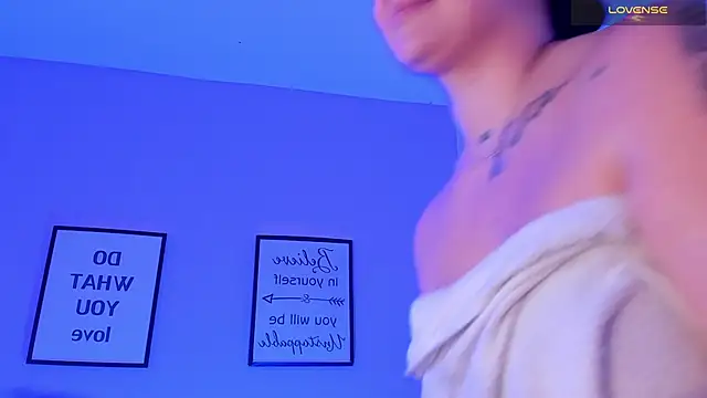 Morgan Wright online show from 04/21/26, 01:42