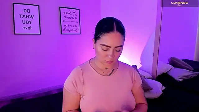 Morgan Wright online show from 04/23/26, 08:11