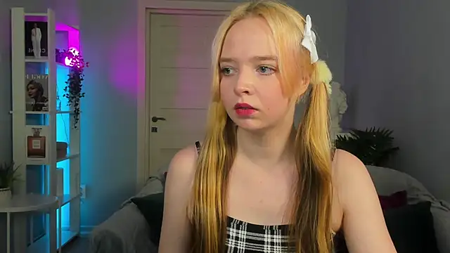 Bellla Murrr online show from 02/10/25, 08:53