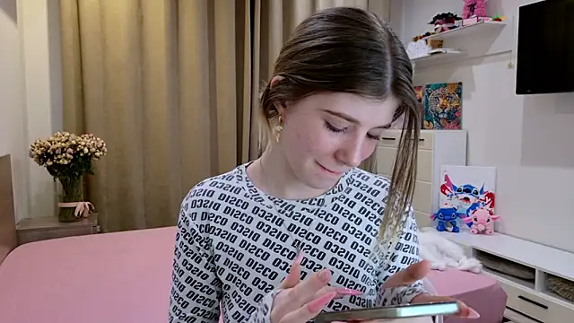 Bella amory online show from 03/10/26, 08:25