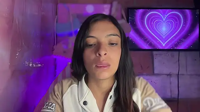 Skye Moore online show from 06/23/26, 10:35