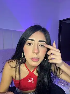 Snapshot of Mirandaa_Rogers chatting on 07/18/26, 07:06 Mirandaa Rogers online show from 07/18/26, 07:06