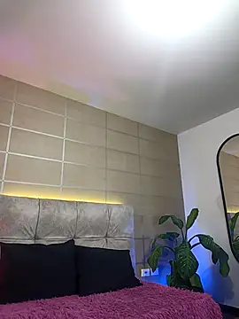  michonne  online show from 12/20/25, 11:12