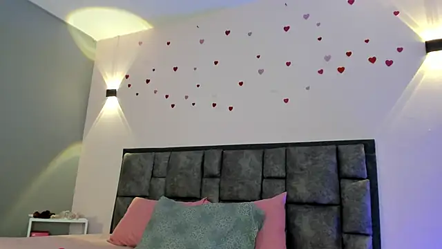 AdelaLust online show from 04/04/26, 10:51