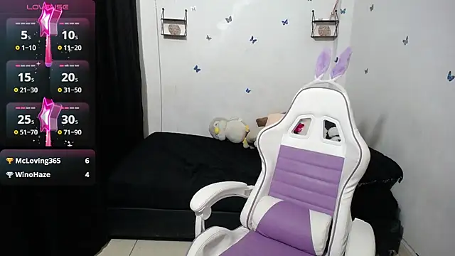 Snapshot of hello_kityy25 chatting on 02/21/25, 03:45 hello kityy25 online show from 02/21/25, 03:45