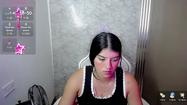 Snapshot of hello_kityy25 chatting on 02/18/26, 02:40 hello kityy25 online show from 02/18/26, 02:40