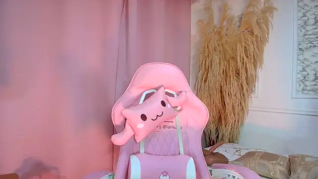 Danella houston online show from 04/05/26, 08:06