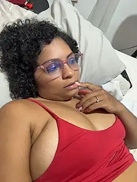Snapshot of Tana_latin chatting on 06/18/26, 11:53 Tana latin online show from 06/18/26, 11:53