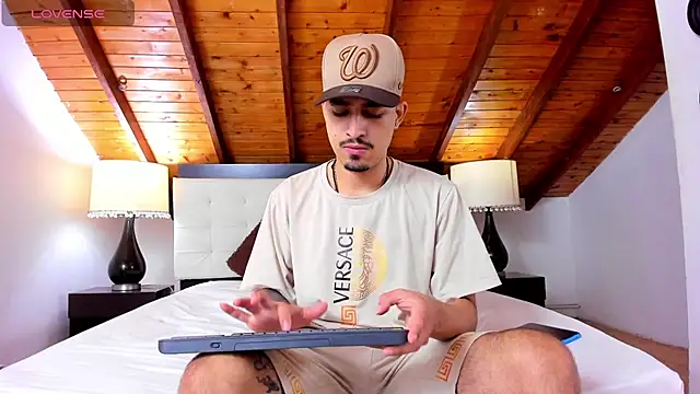 Sebastian Berne online show from 02/25/25, 05:04